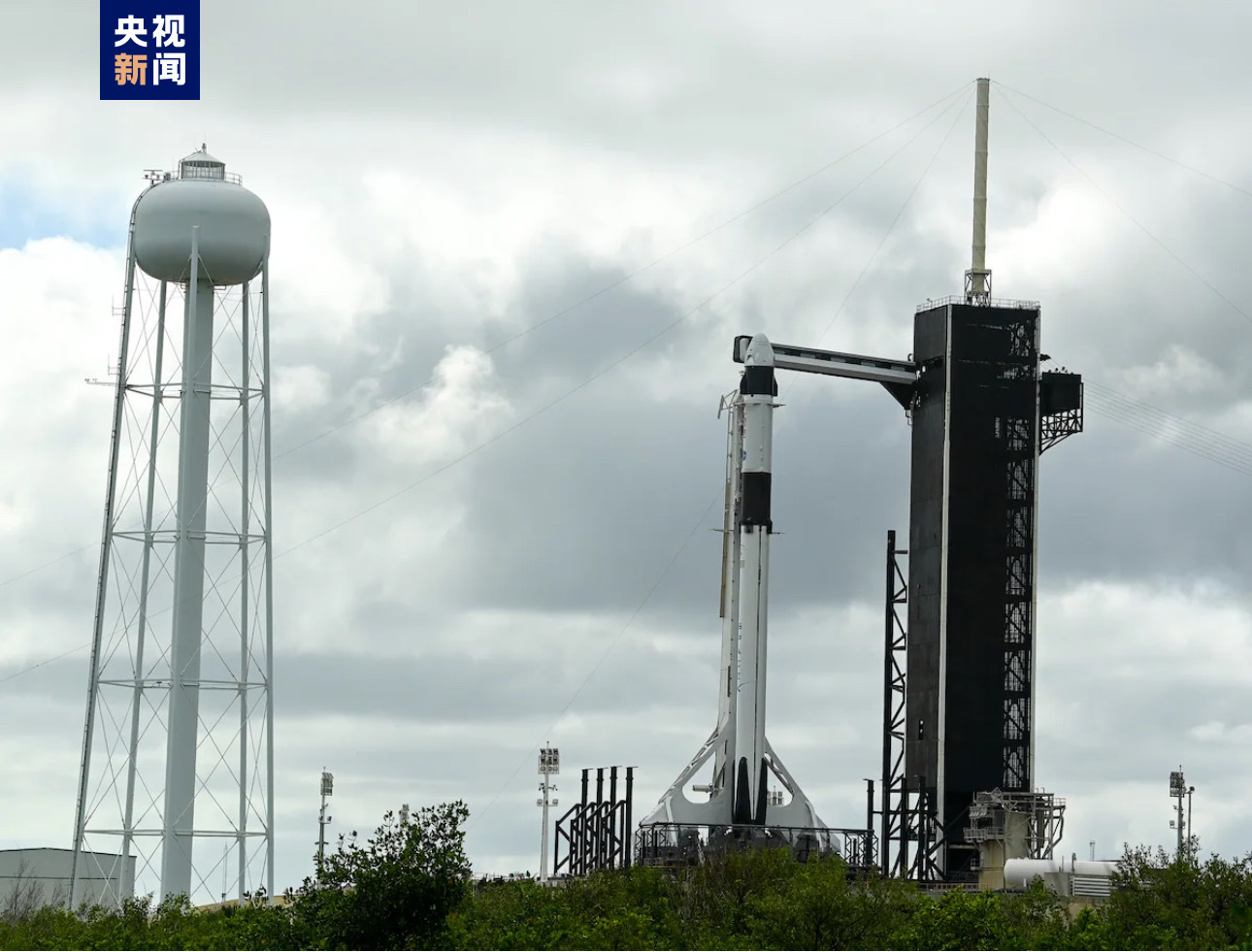 发生罕见爆炸！“猎鹰9”火箭7年多来首次发射失败！马斯克、SpaceX发声  第1张